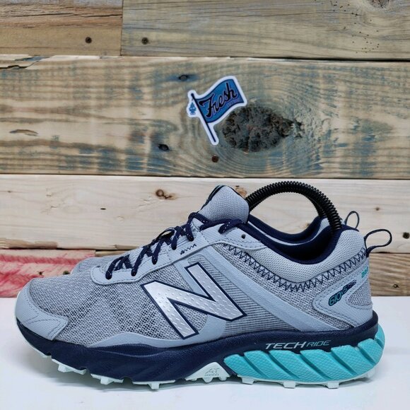 New Balance Running Course Athletic Trail Running Shoes Womens Sz 8 Teal Silver - Picture 3 of 12